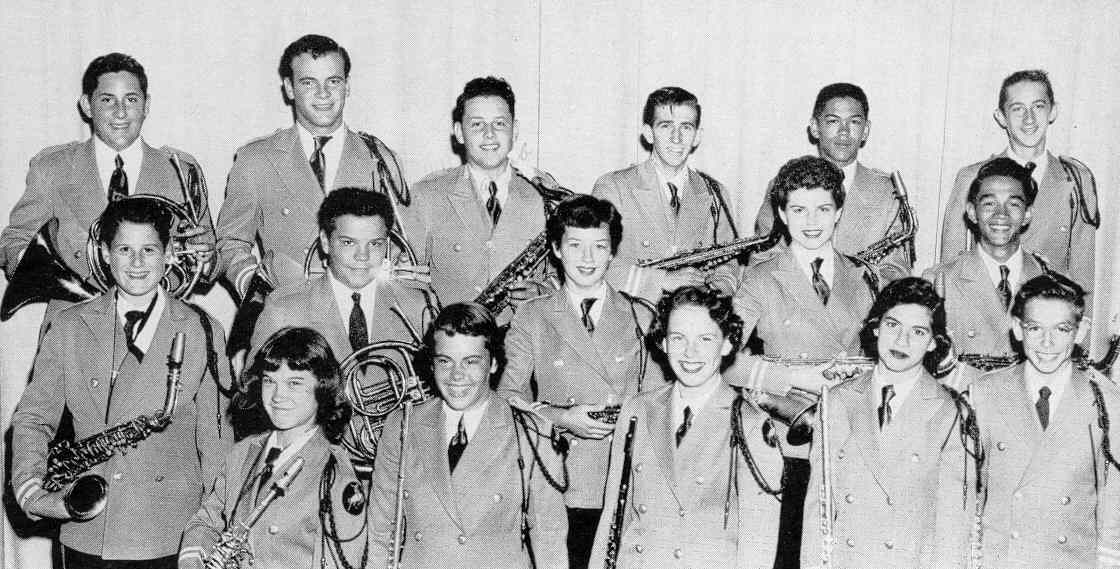 Picture of the sax, horn, and flute section